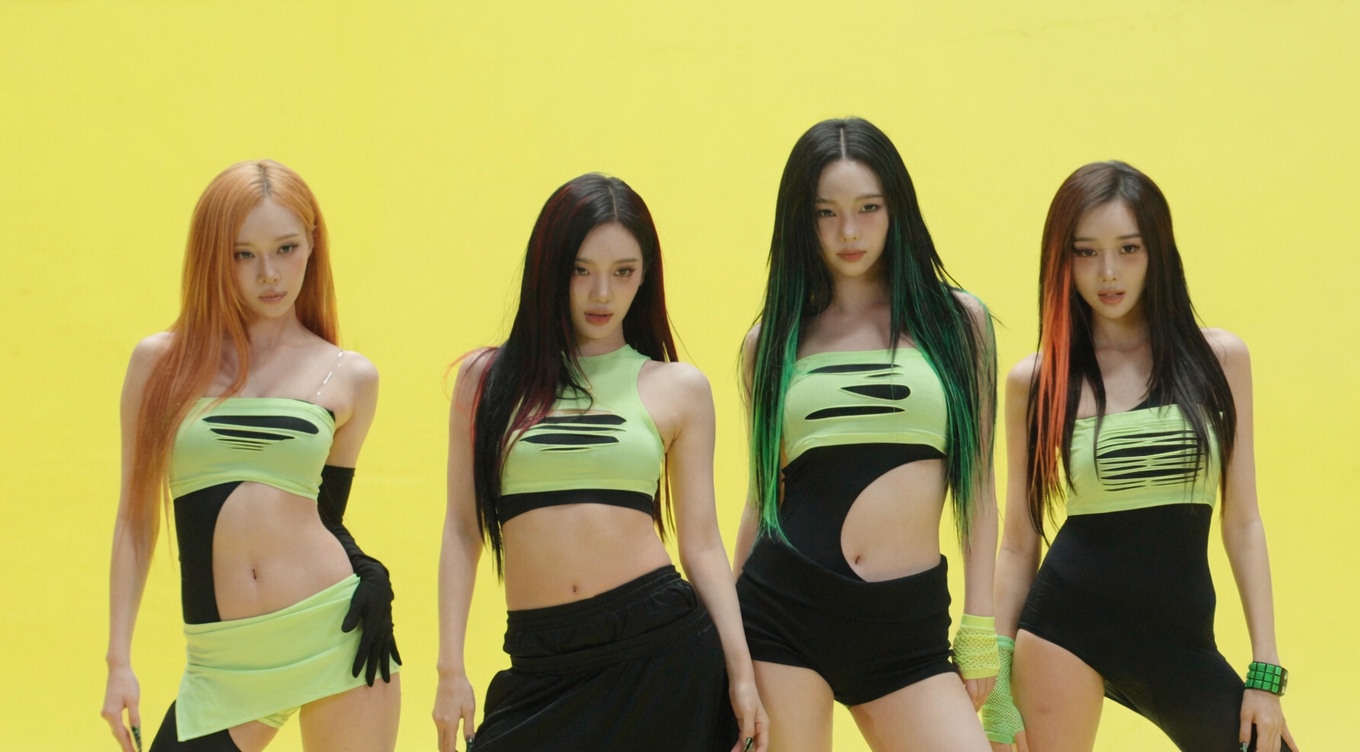 aespa anuncia o lançamento do 1º mini-álbum japonês "KISS N TELL"