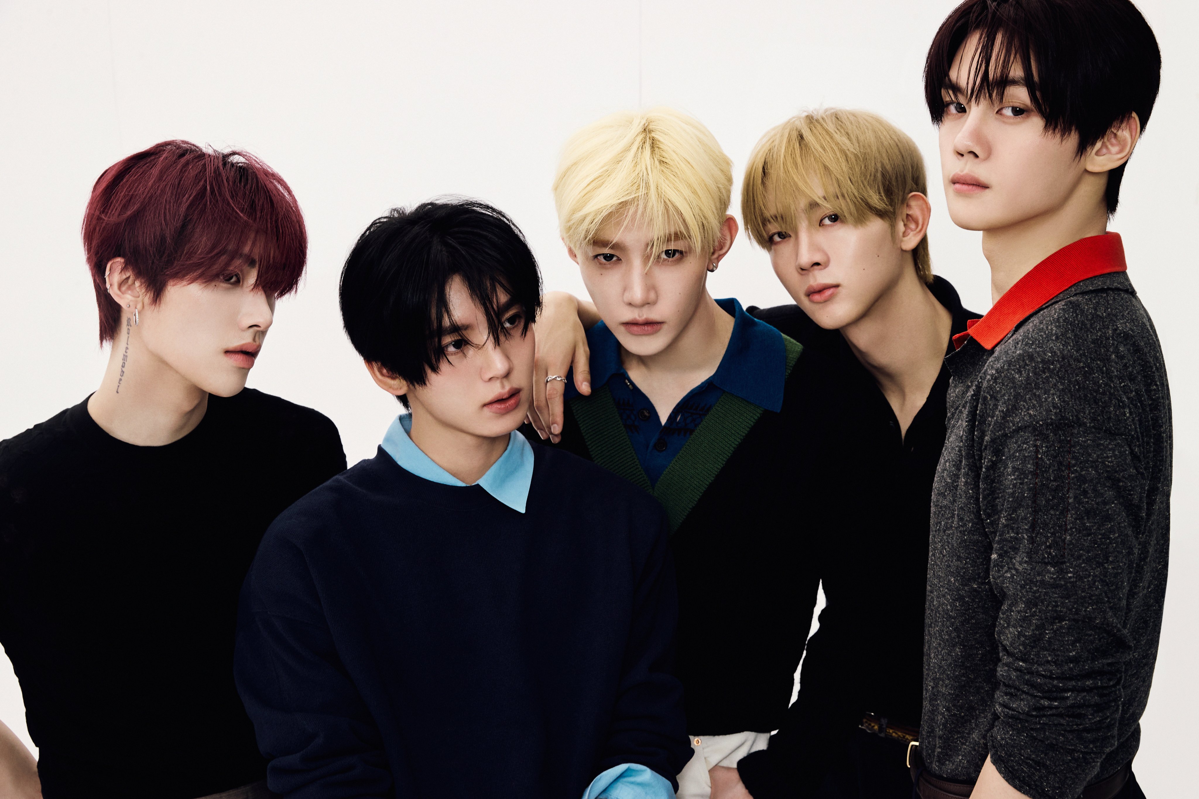 And2ble adota conceito maduro e sensual no primeiro comeback da carreira com 'French Kissing'