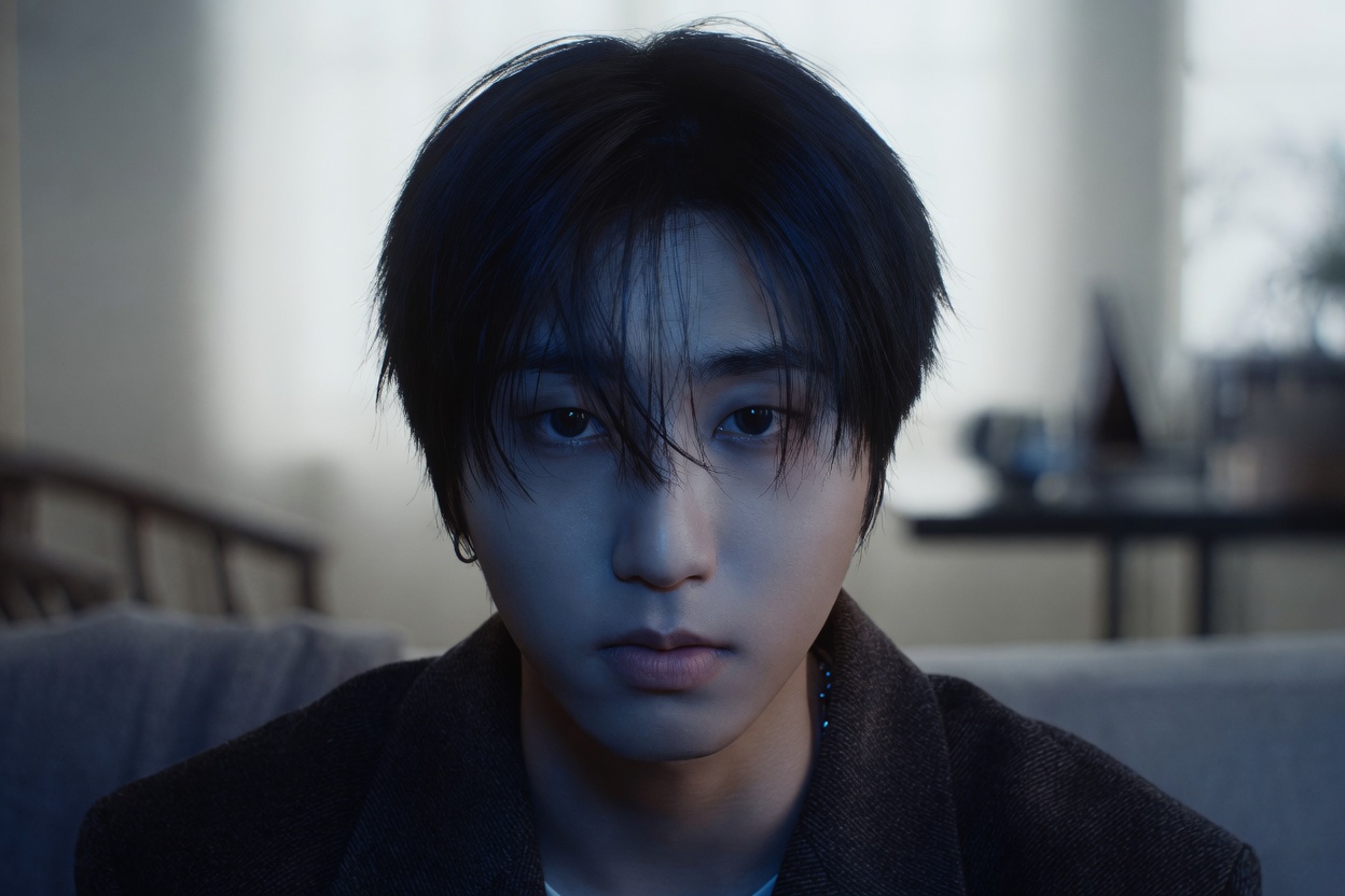 “Back to Life”, o novo single de Han do Stray Kids, estreou diretamente na primeira posição do gráfico de Tendências Mundiais do YouTube