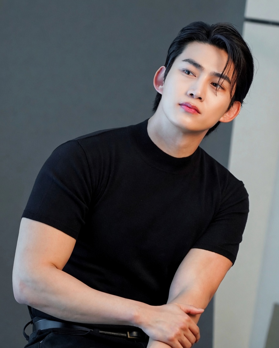 Casado há poucos dias, Ok Taecyeon abre mão da lua de mel para celebrar 15 anos de 2PM no Japão