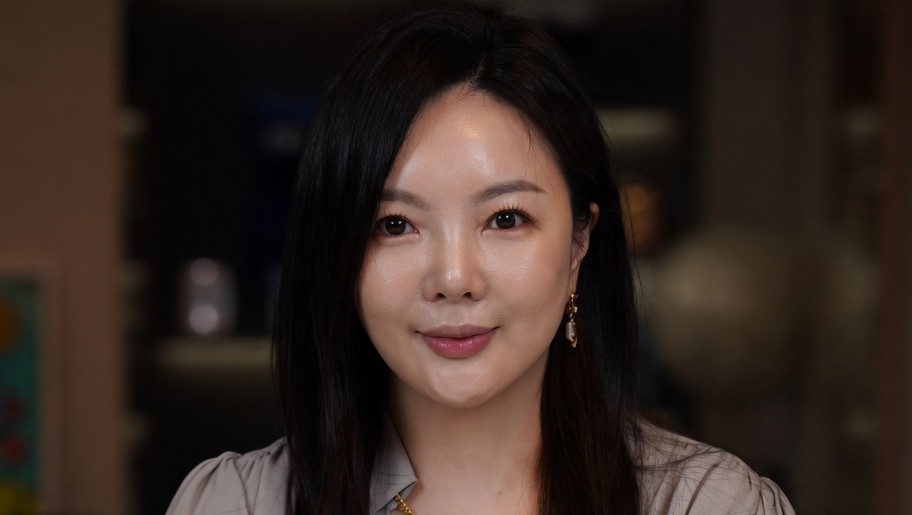 Cha Ga Won, CEO da One Hundred Label, é intimada pela polícia por suspeita de fraude de US$ 20 milhões (R$ 100 milhões)