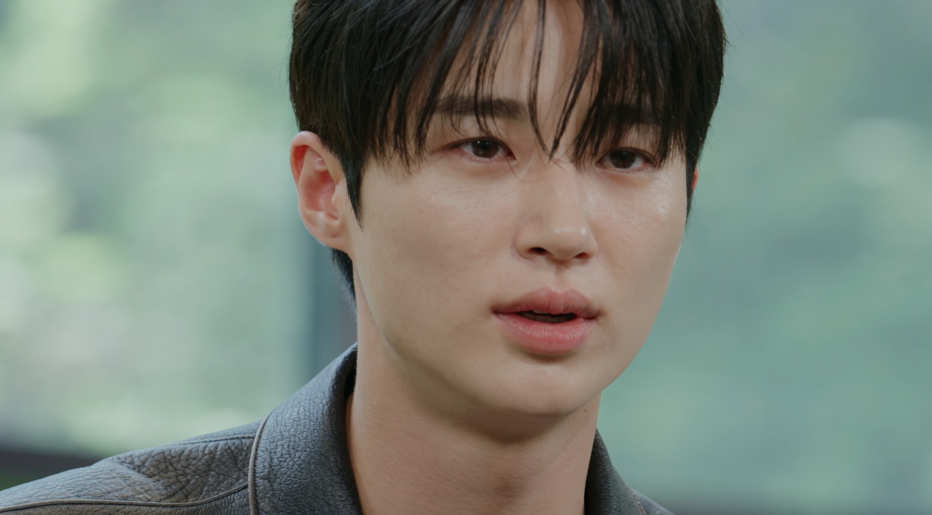 Irmã mais velha de Byeon Woo Seok viraliza na internet por forte semelhança com o ator