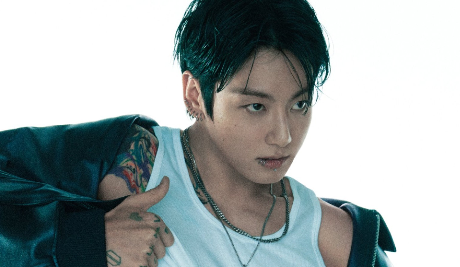 Jungkook recomenda ‘Magnetic’ do ILLIT como música ideal para malhar