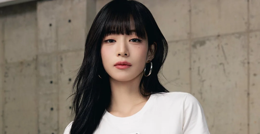 Lee Chae Young, do fromis_9, não participa de festivais universitários por problemas de saúde
