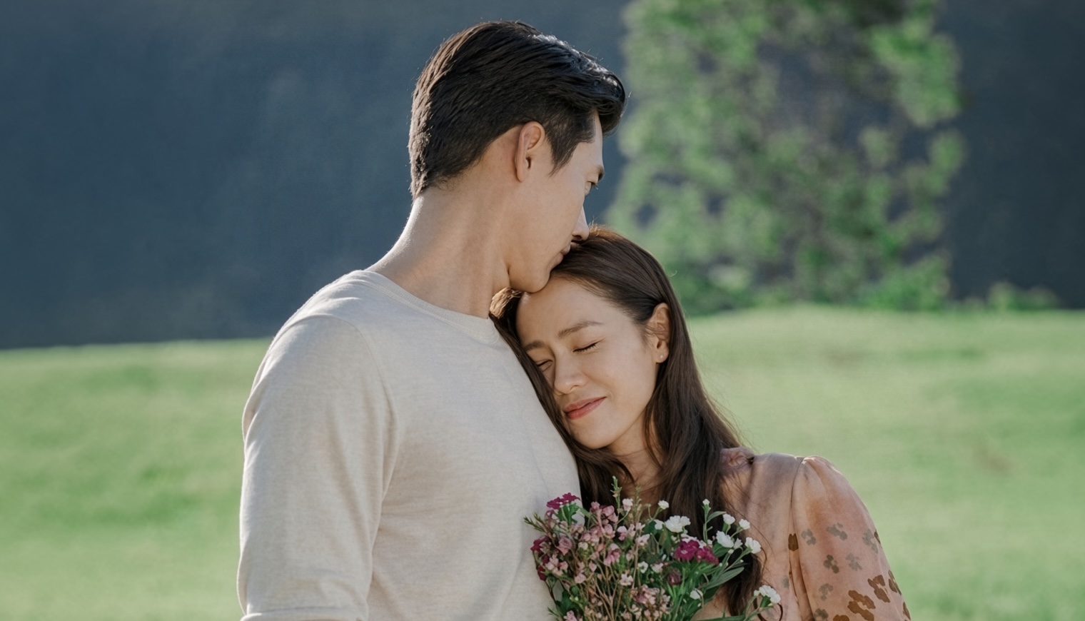 Longe do glamour? Como Son Ye-jin e Hyun Bin dividem os cuidados na criação do primeiro filho